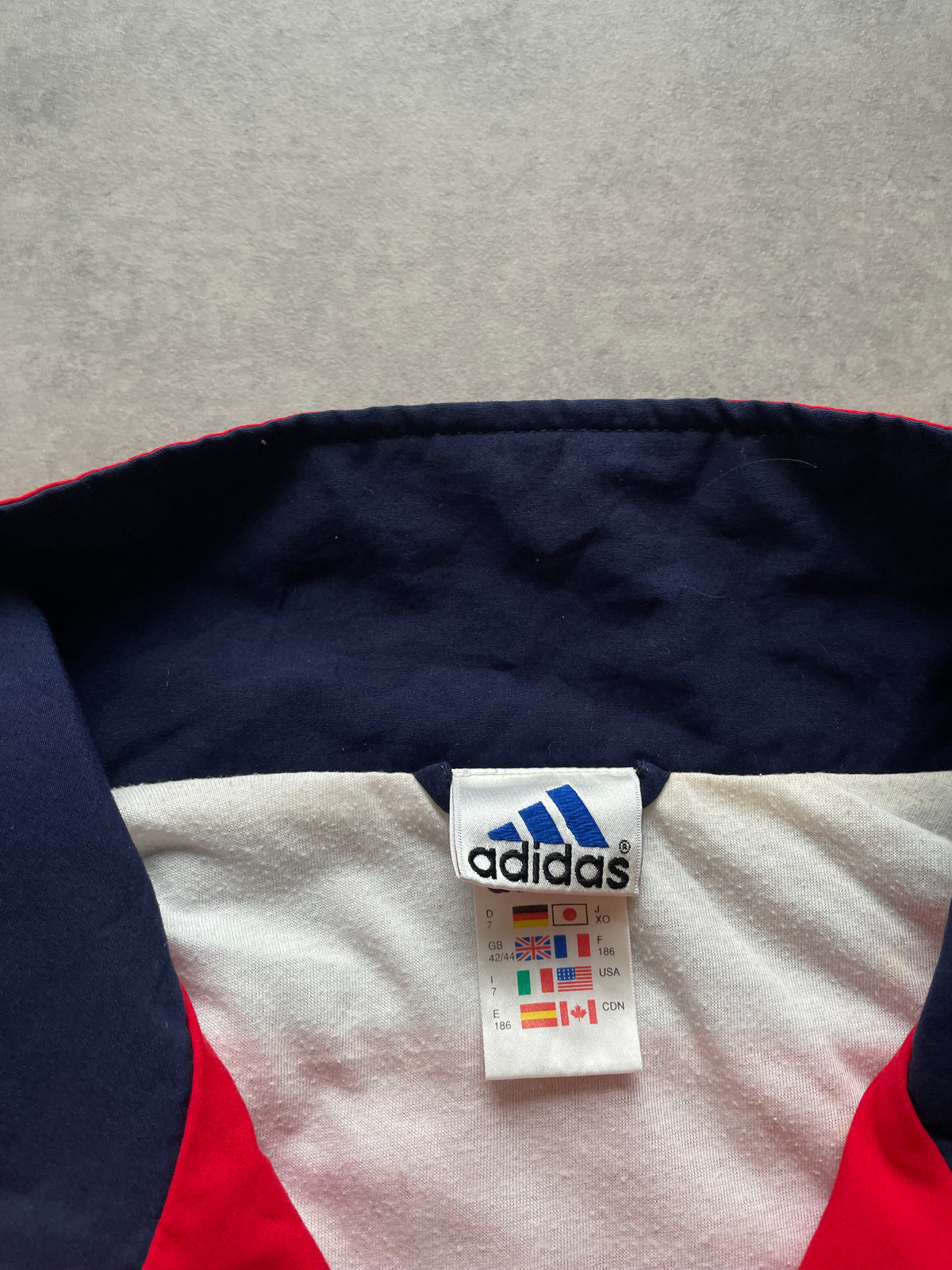 Adidas Jacke (XL)