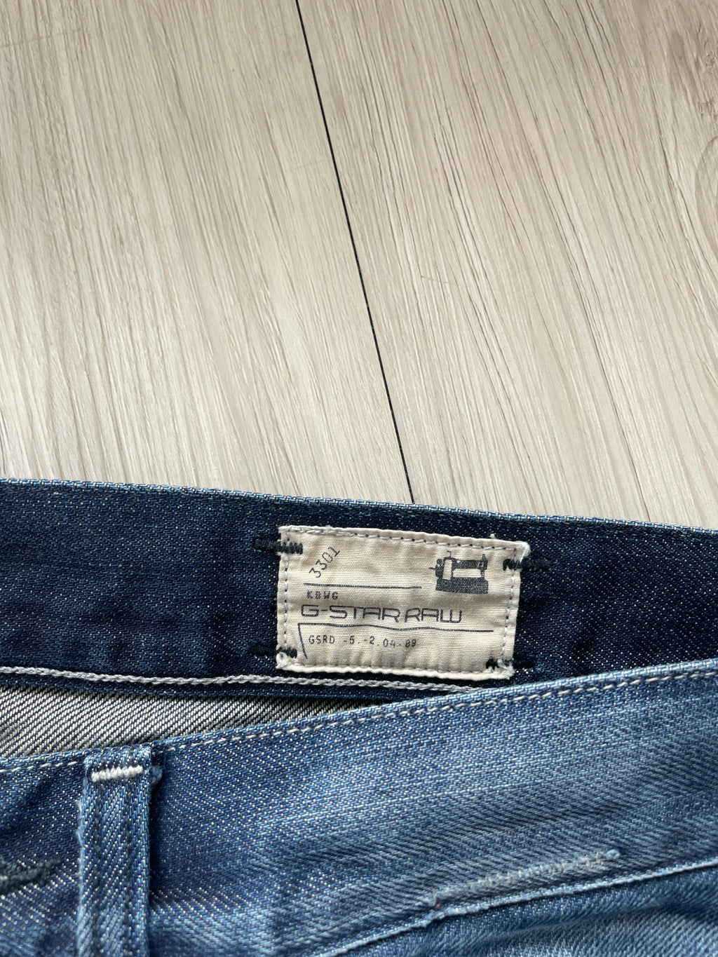 G- Star Raw Jeans (M)