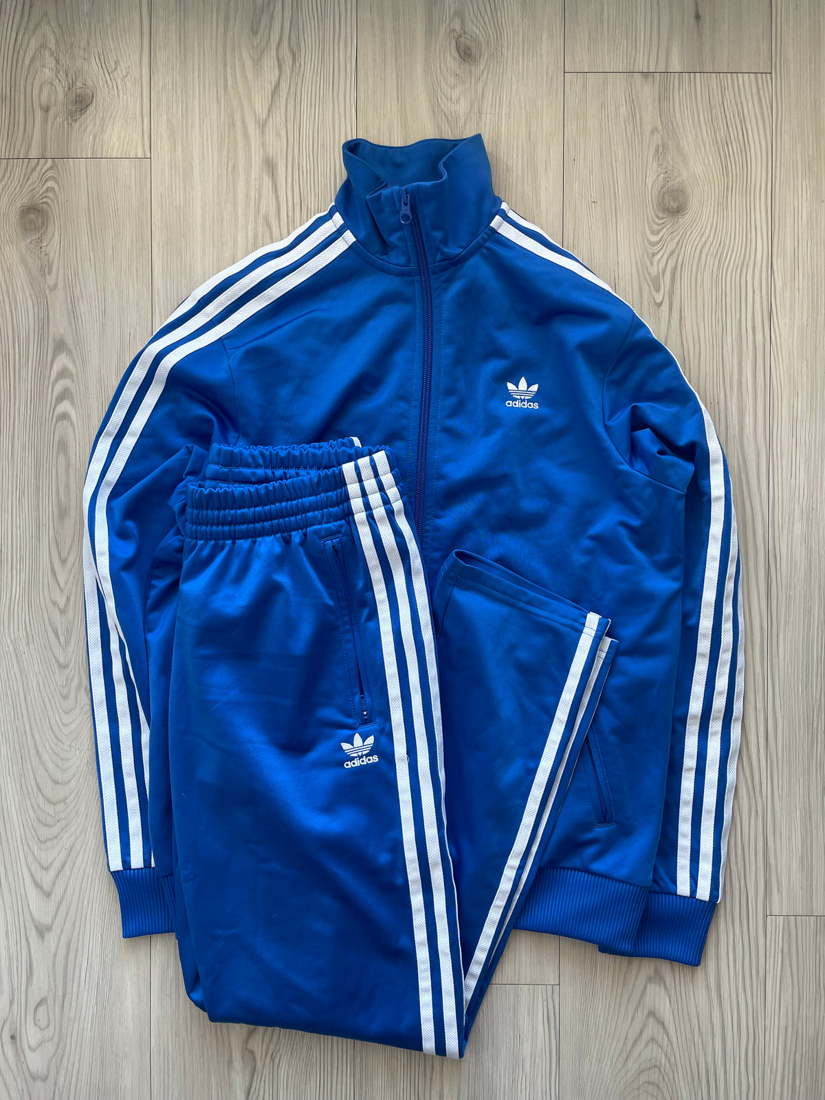 Adidas firebird Tracksuit (S)
