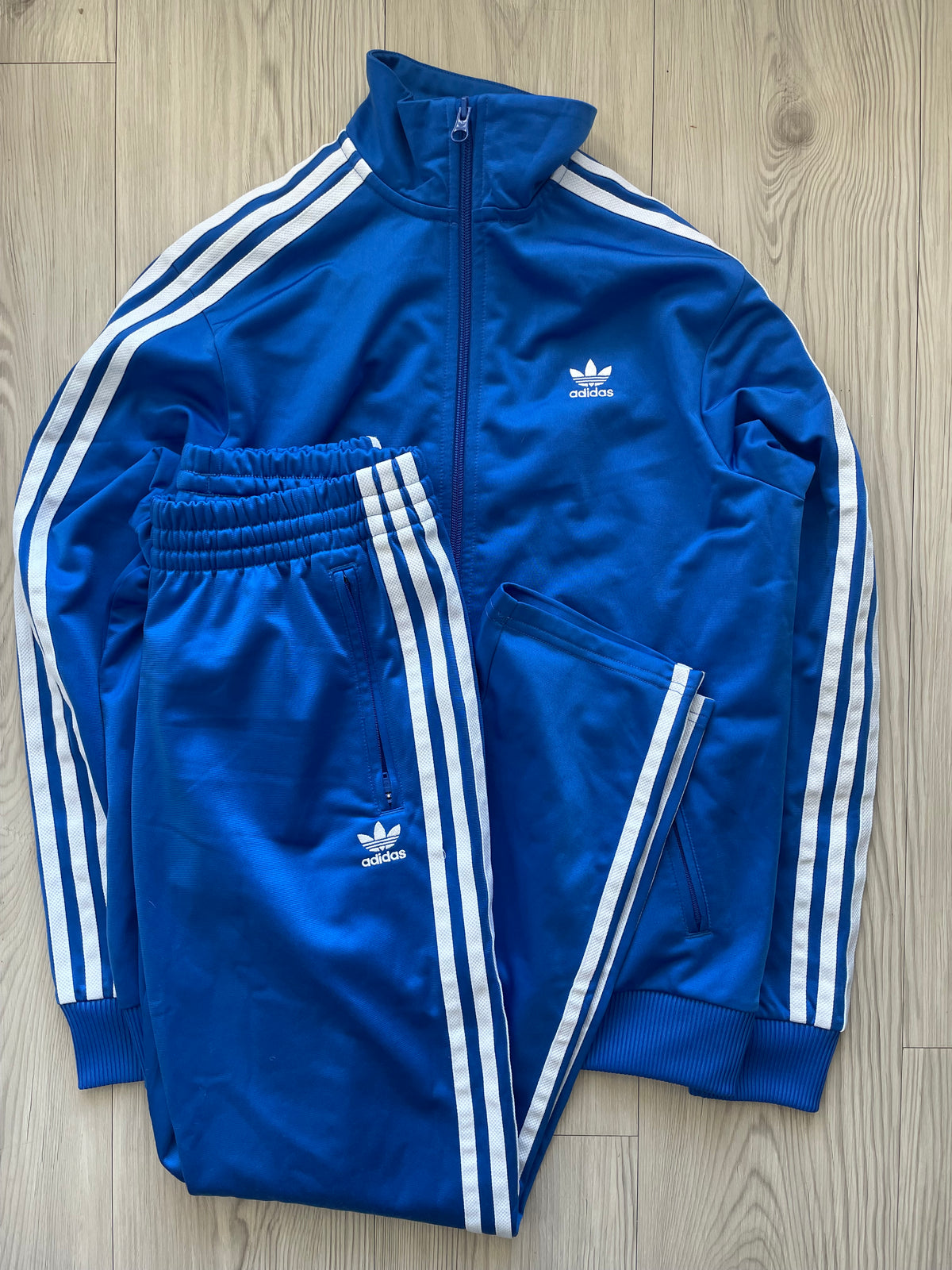 Adidas firebird Tracksuit (S)