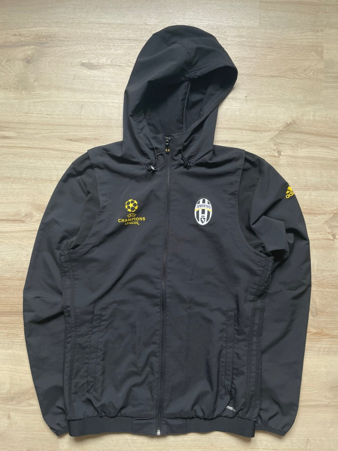 Juventus Tracksuit (S)