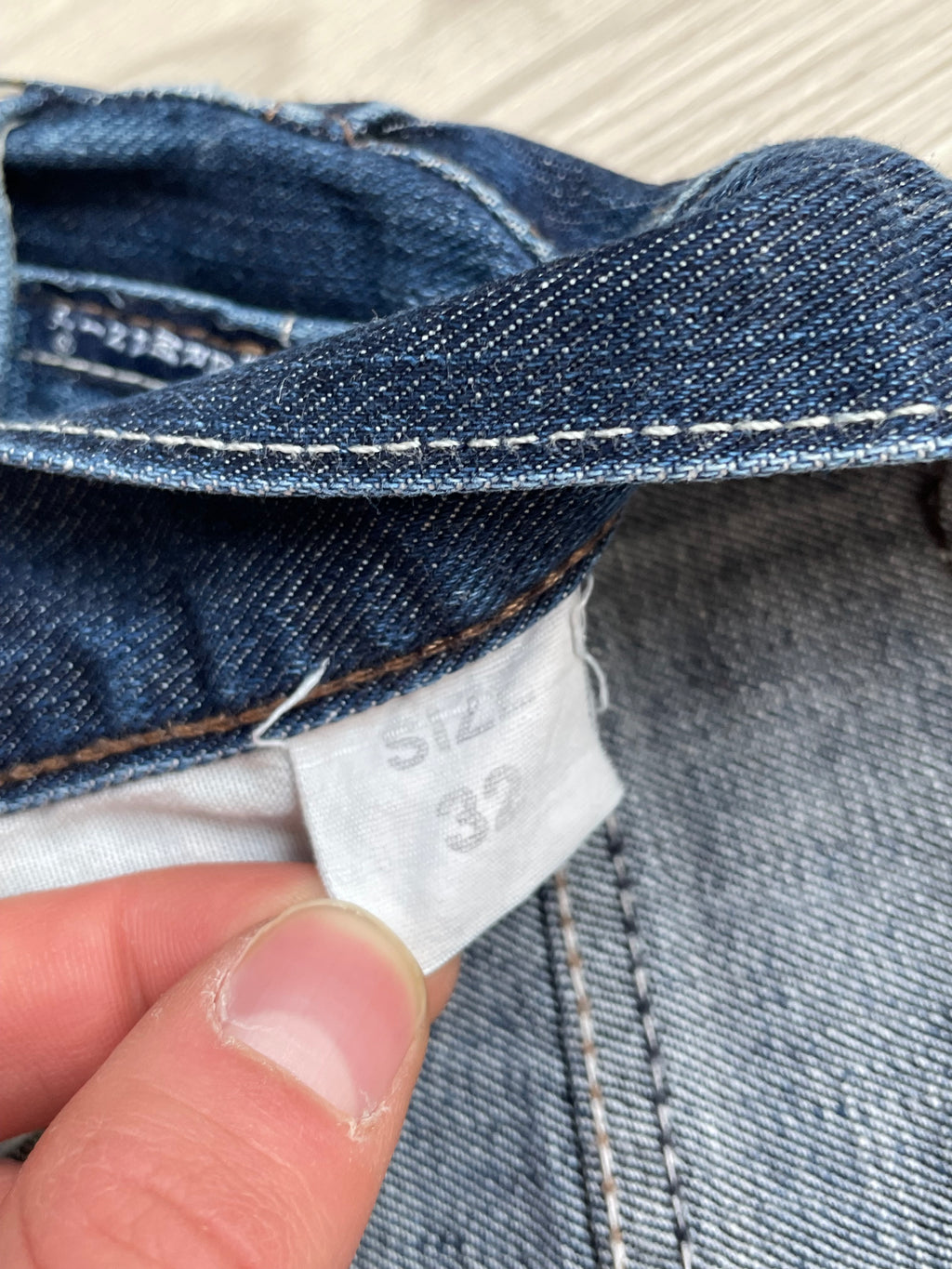 Armani Big Print Jeans (S)