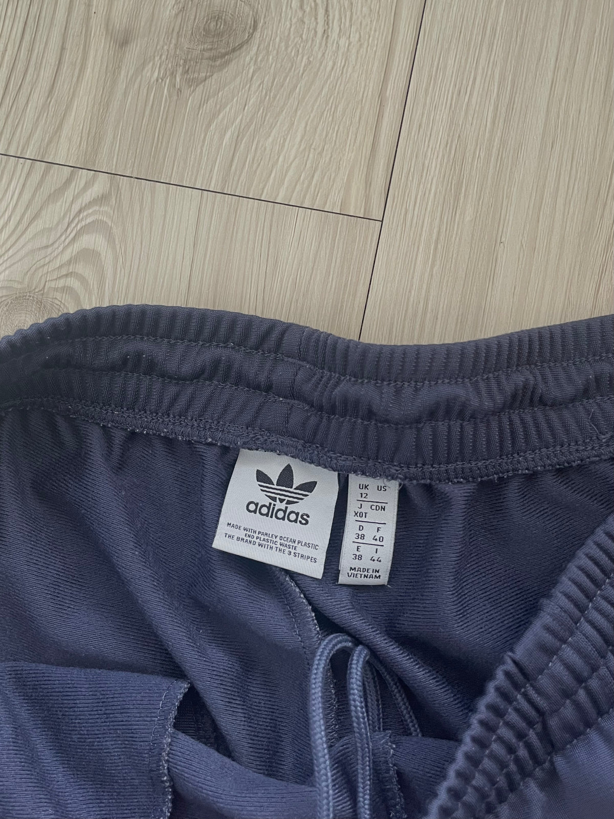 Adidas firebird Tracksuit (M)