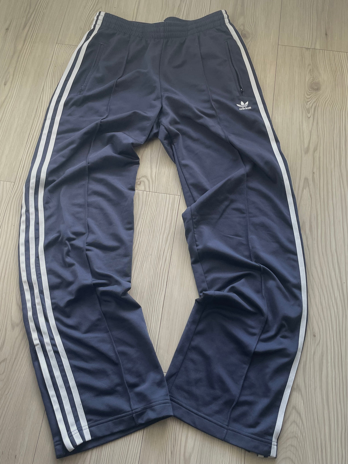 Adidas firebird Tracksuit (M)